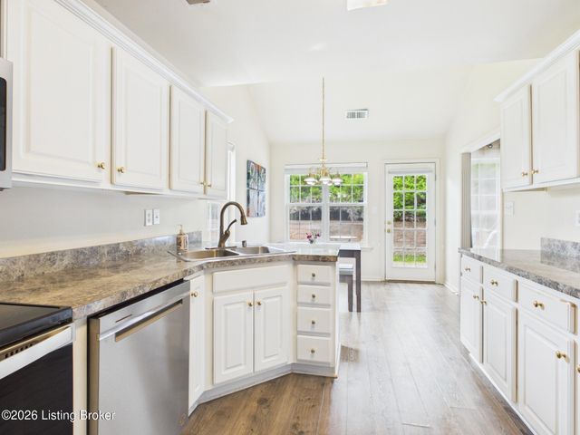4223 Garden Ridge Rd, Crestwood, KY 40014