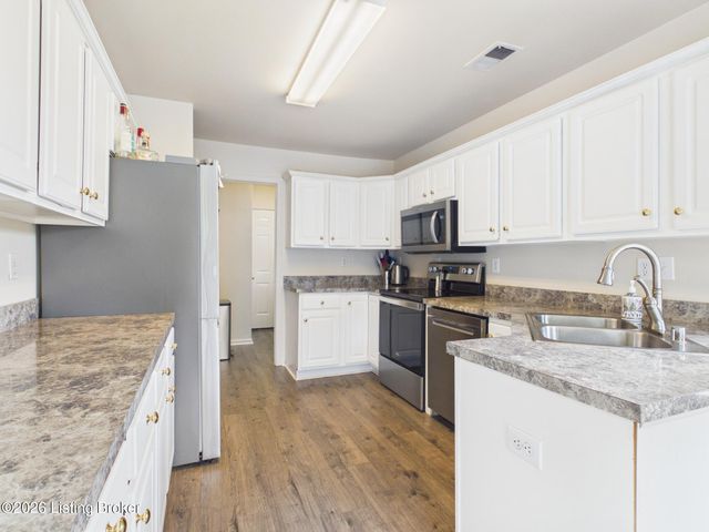 4223 Garden Ridge Rd, Crestwood, KY 40014