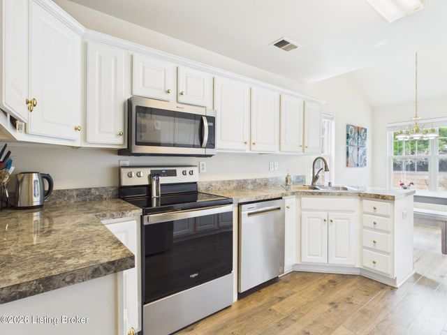 4223 Garden Ridge Rd, Crestwood, KY 40014