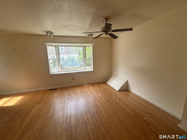 672 Woodward Avenue 672, New Haven, CT 06512