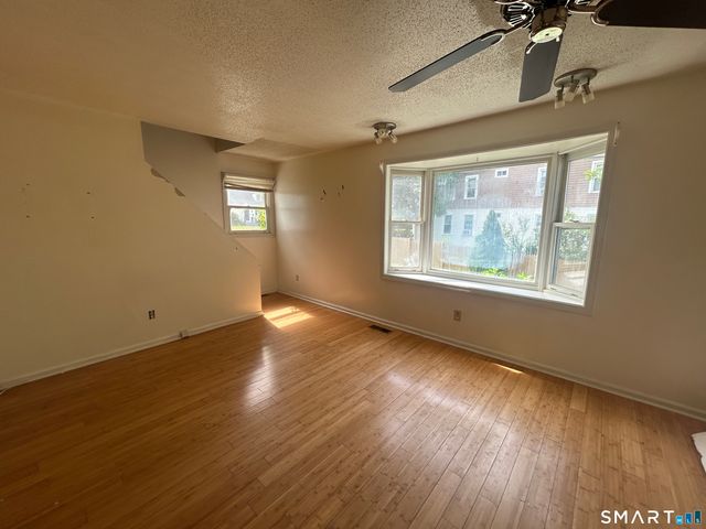 672 Woodward Avenue 672, New Haven, CT 06512