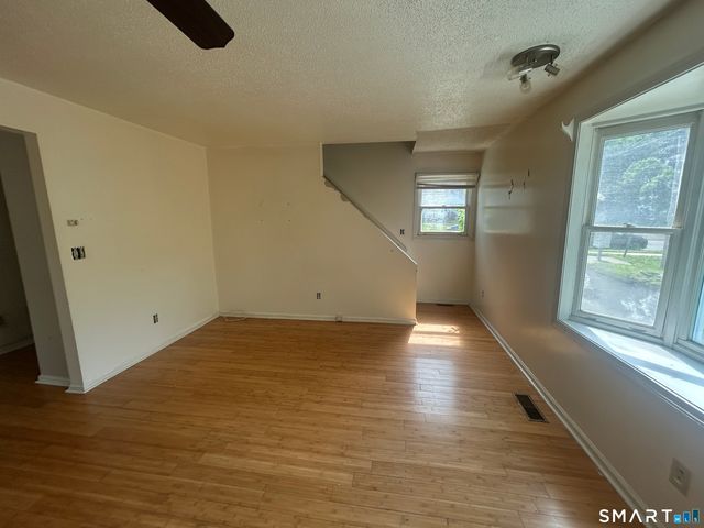 672 Woodward Avenue 672, New Haven, CT 06512
