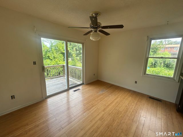 672 Woodward Avenue 672, New Haven, CT 06512