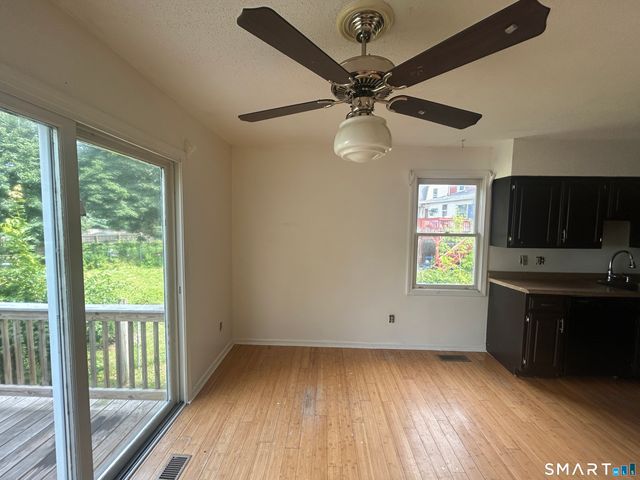 672 Woodward Avenue 672, New Haven, CT 06512