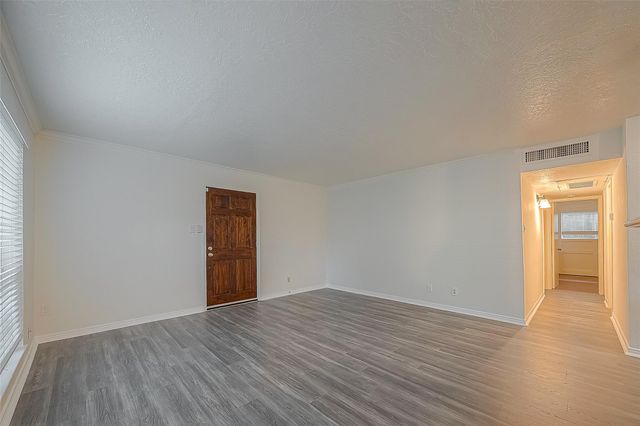 3224 Timmons Lane 147, Houston, TX 77027