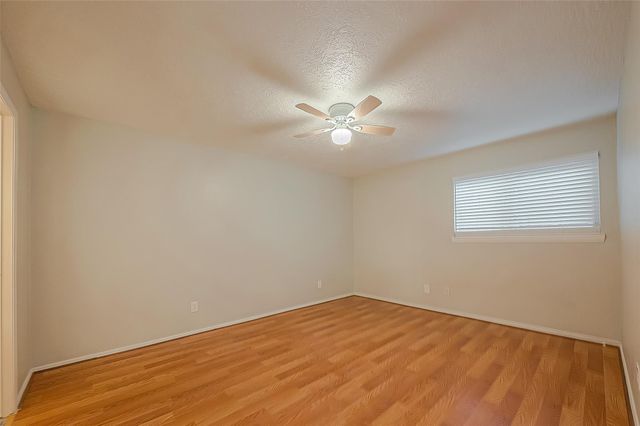 3224 Timmons Lane 147, Houston, TX 77027