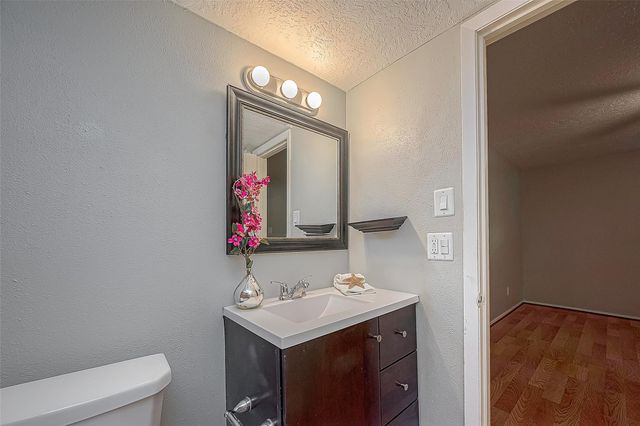 3224 Timmons Lane 147, Houston, TX 77027
