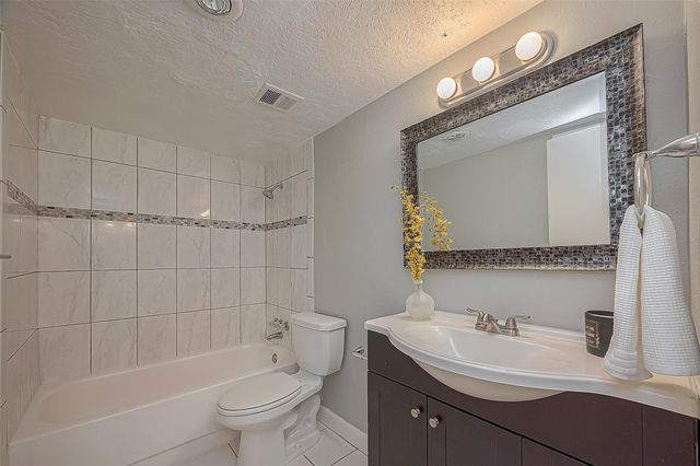 3224 Timmons Lane 147, Houston, TX 77027