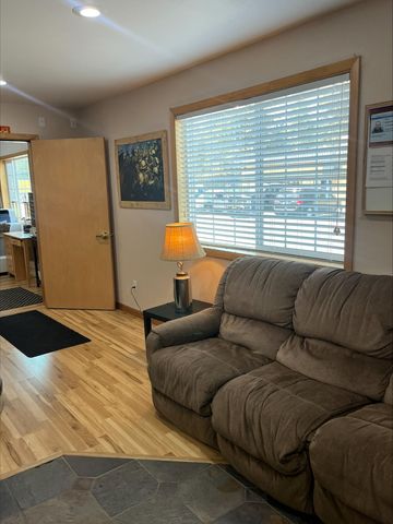307 Sisters Park Drive, Sisters, OR 97759