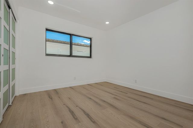 4721 Bayview Drive, Fort Lauderdale, FL 33308