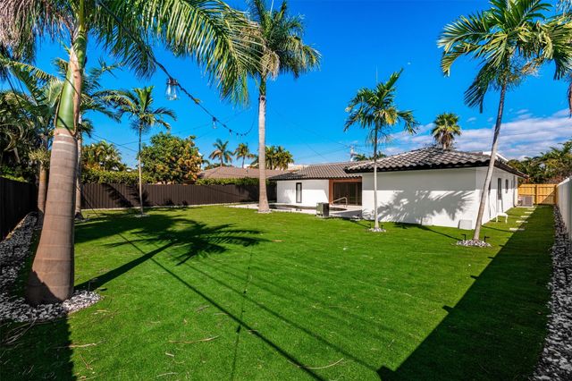 4721 Bayview Drive, Fort Lauderdale, FL 33308