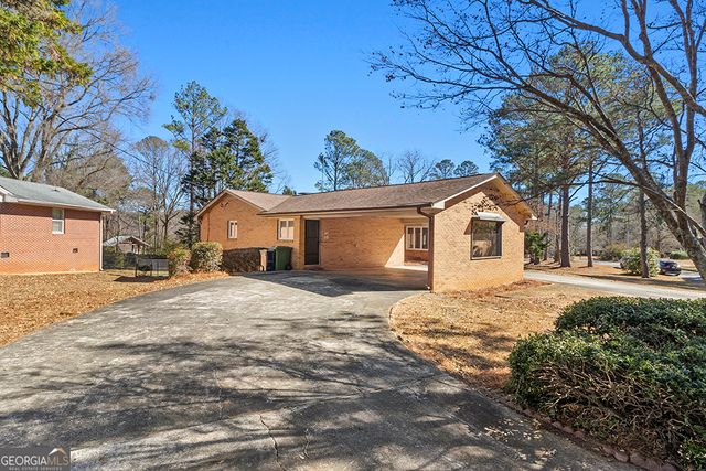 649 Laura Drive, Griffin, GA 30224