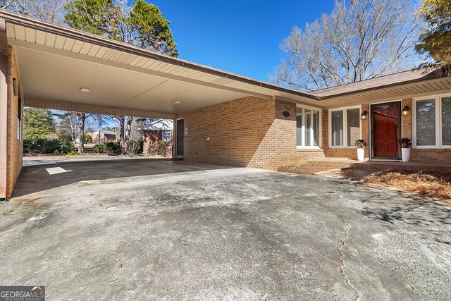 649 Laura Drive, Griffin, GA 30224