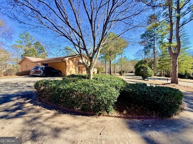 649 Laura Drive, Griffin, GA 30224