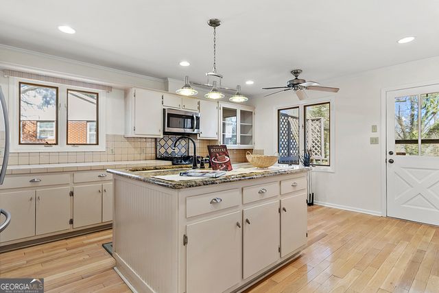 649 Laura Drive, Griffin, GA 30224