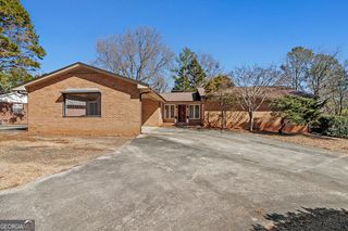 649 Laura Drive, Griffin, GA 30224