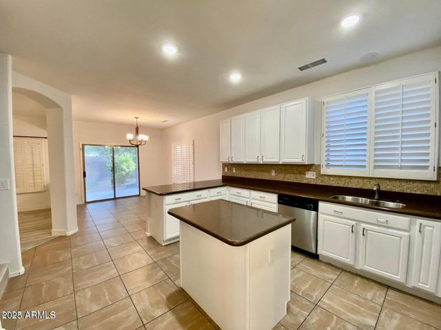 6783 W YEARLING Road, Peoria, AZ 85383