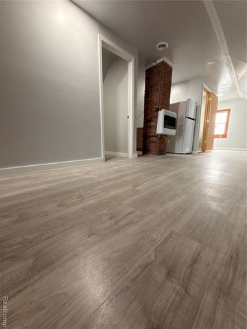 2978 Evaline Street, Hamtramck, MI 48212