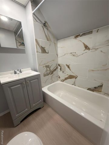 2978 Evaline Street, Hamtramck, MI 48212