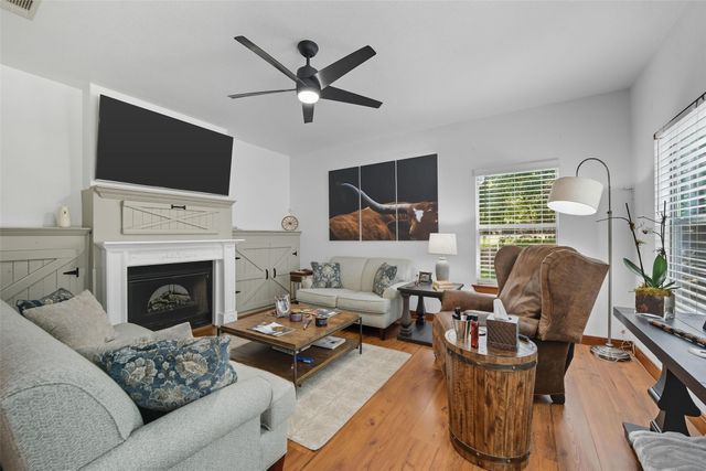 1700 Adams Lane, Azle, TX 76020
