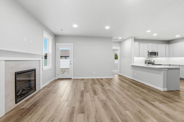 414 N Viewmont Ct, Greenacres, WA 99016
