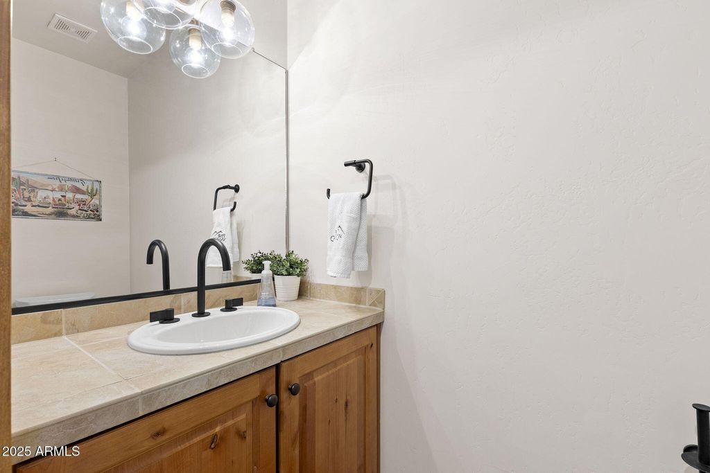 Image 39 of property listing at 2645 E TELLURIDE Drive, Flagstaff, AZ 86005