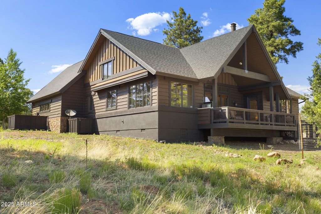 Image 46 of property listing at 2645 E TELLURIDE Drive, Flagstaff, AZ 86005