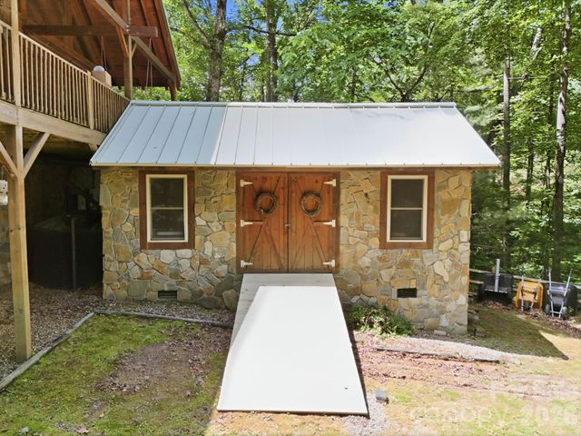 25 Theresa Terrace Road, Nebo, NC 28761