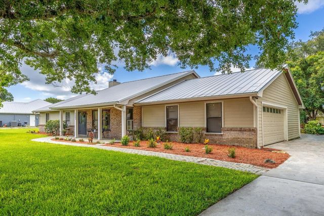 3603 River Birch Road, Fort Pierce, FL 34981