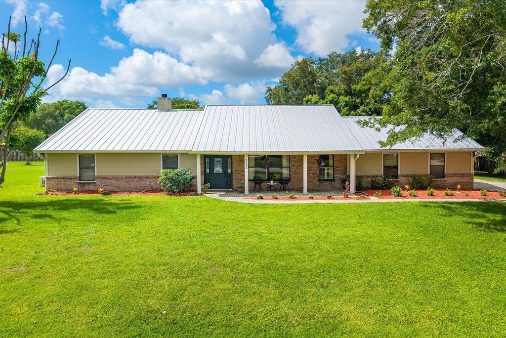 3603 River Birch Road, Fort Pierce, FL 34981