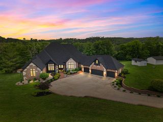 621 South Woodhaven Road, Nixa, MO 65714