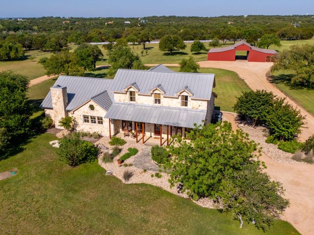 1120 Canyon View RD, Dripping Springs, TX 78620