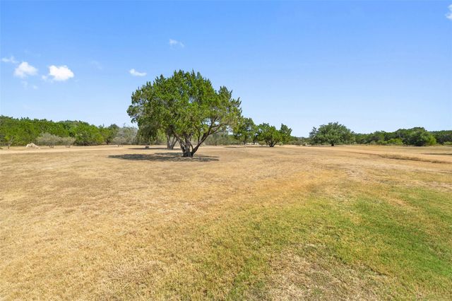 1120 Canyon View RD, Dripping Springs, TX 78620