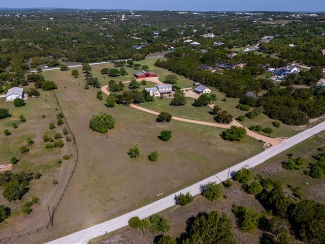 1120 Canyon View RD, Dripping Springs, TX 78620