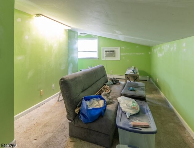 411 Sheridan Pl, Fairview Boro, NJ 07022