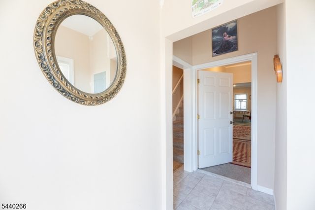 411 Sheridan Pl, Fairview Boro, NJ 07022
