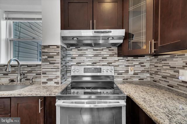 1002 CHILLUM RD, Hyattsville, MD 20782