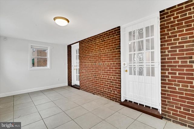 1002 CHILLUM RD, Hyattsville, MD 20782