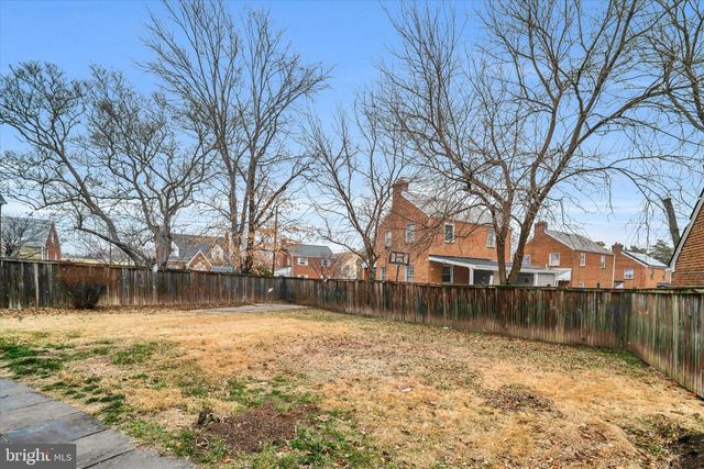 1002 CHILLUM RD, Hyattsville, MD 20782