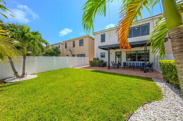 19308 NE 8th Ct, Miami, FL 33179