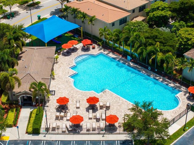 19308 NE 8th Ct, Miami, FL 33179