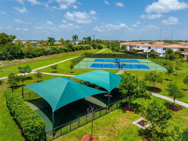19308 NE 8th Ct, Miami, FL 33179