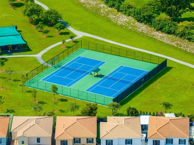 19308 NE 8th Ct, Miami, FL 33179
