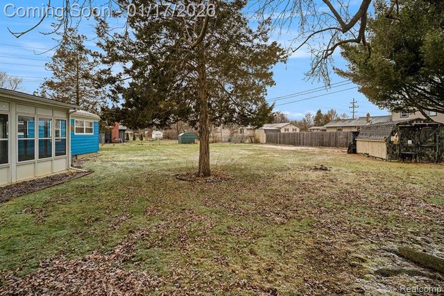 4477 Briar Lane, Burton, MI 48509