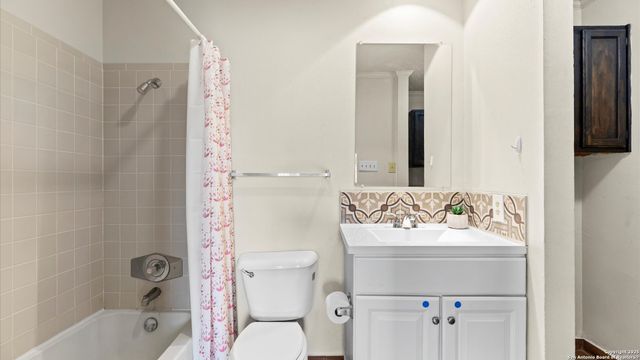 8442 Forest Ridge, San Antonio, TX 78239