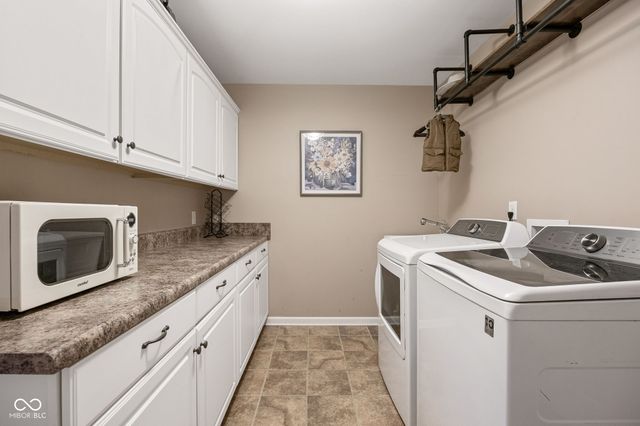 10150 N Balfer Drive E, Fortville, IN 46040