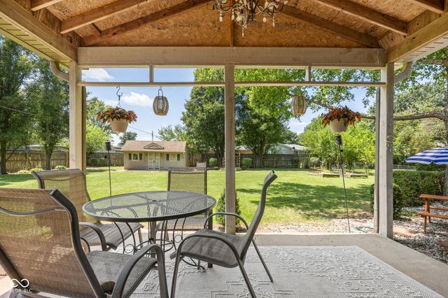 10150 N Balfer Drive E, Fortville, IN 46040