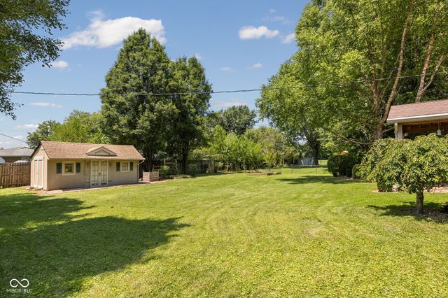 10150 N Balfer Drive E, Fortville, IN 46040