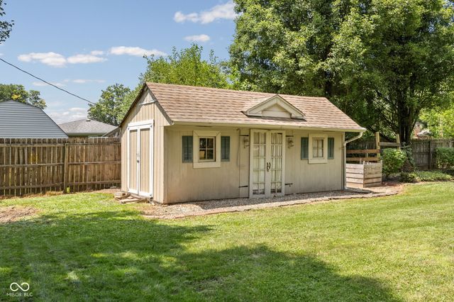 10150 N Balfer Drive E, Fortville, IN 46040