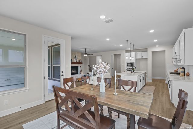 222 Kari Drive, Castroville, TX 78009